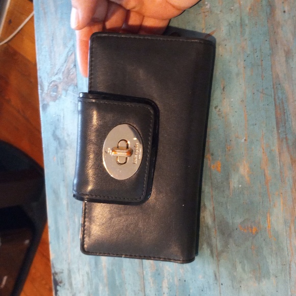 Kate Spade wallet - Picture 2 of 13